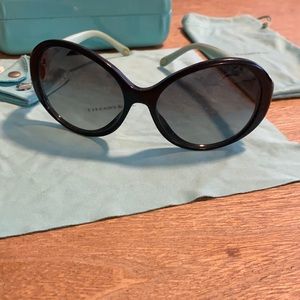 Tiffany charm sunglasses